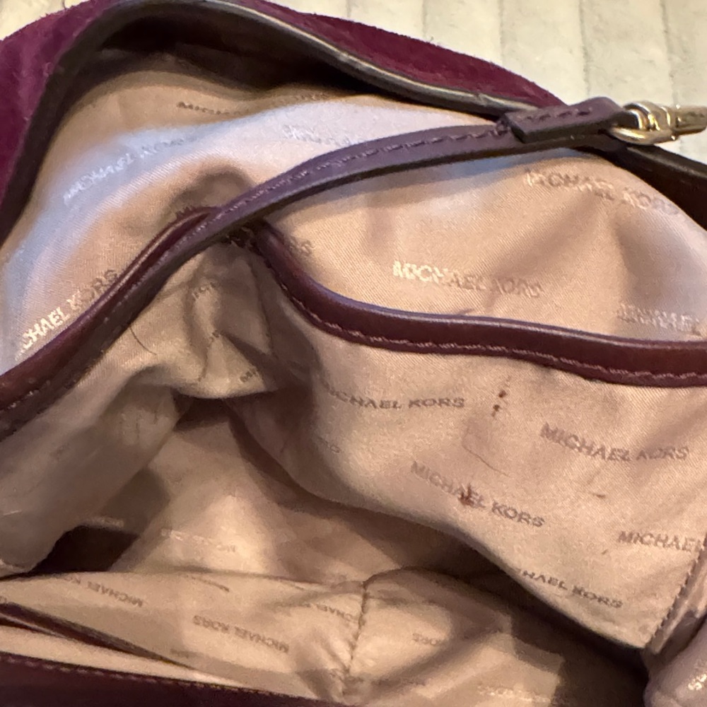 Michael Kors Elegant Burgundy Leather and Suede Women's Bag - Picture 15 of 15